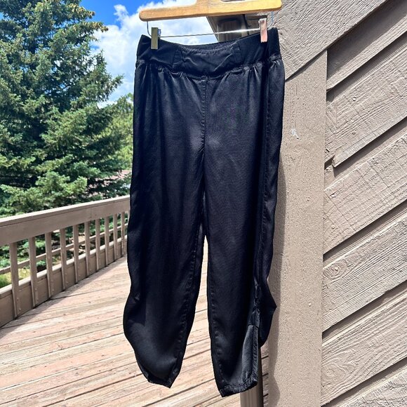 Vintage Barbara Lesser Cropped High-Rise Satin Black Pants - Picture 1 of 8